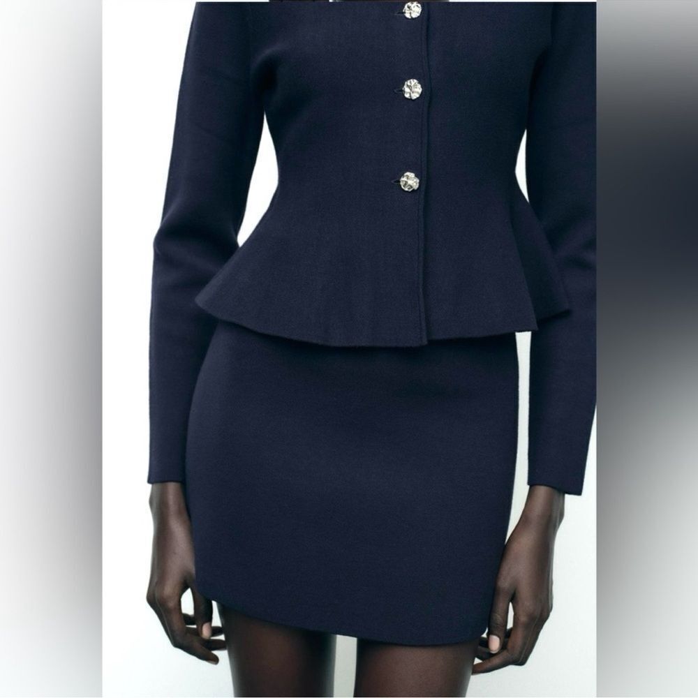 NWT Elegant CARDIGAN And SKIRT Set Size Small - Picture 5 of 14